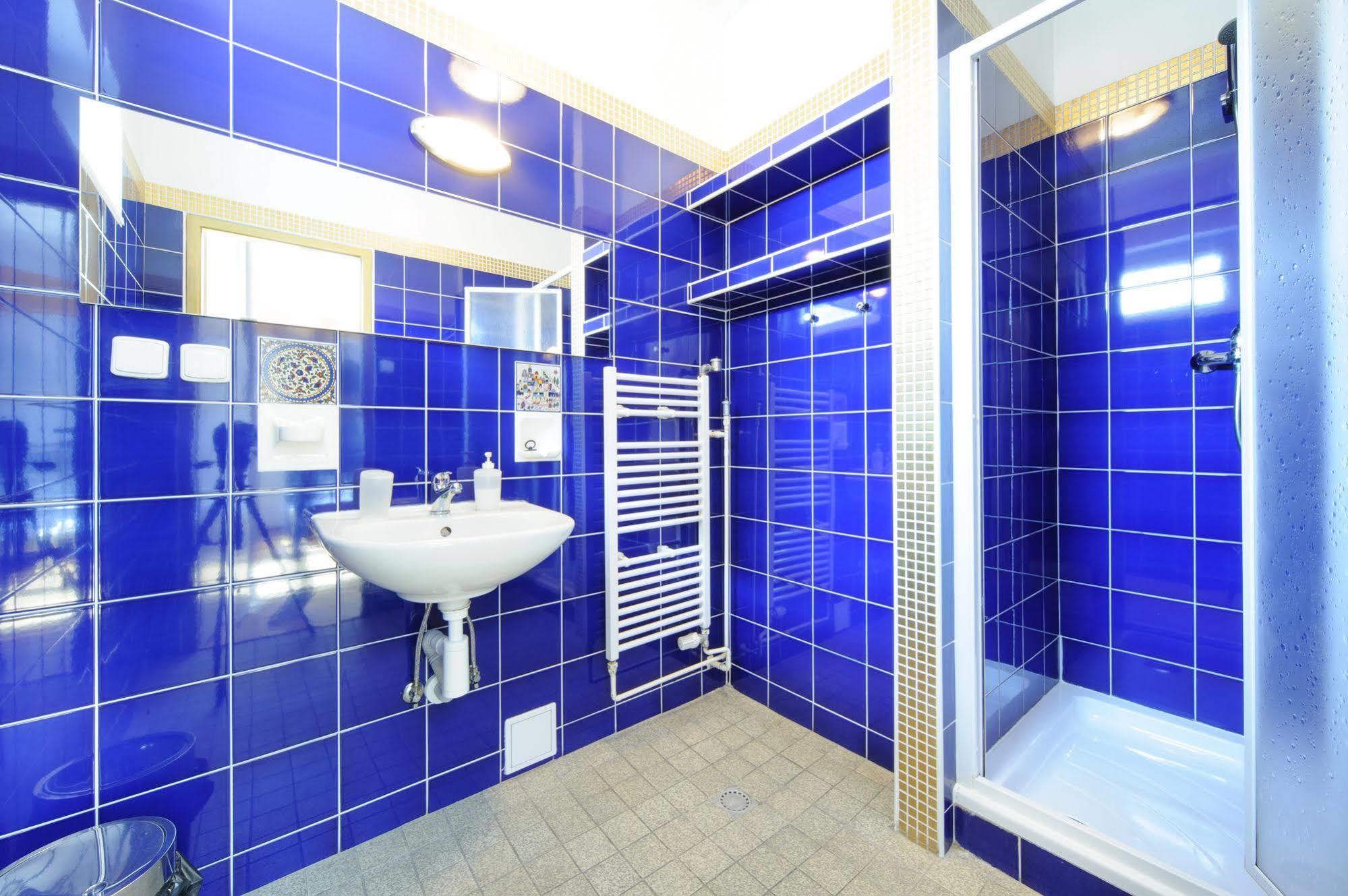 Hostel Blues Bratislava Exteriör bild